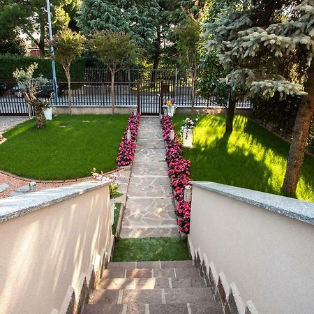 B&B Villa Aurora Brugherio Ngoại thất bức ảnh